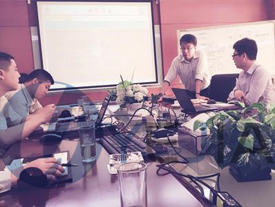 太阳集团光电顾问老师辅导